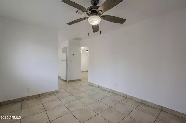 Phoenix, AZ 85020,1551 E Christy Drive #4