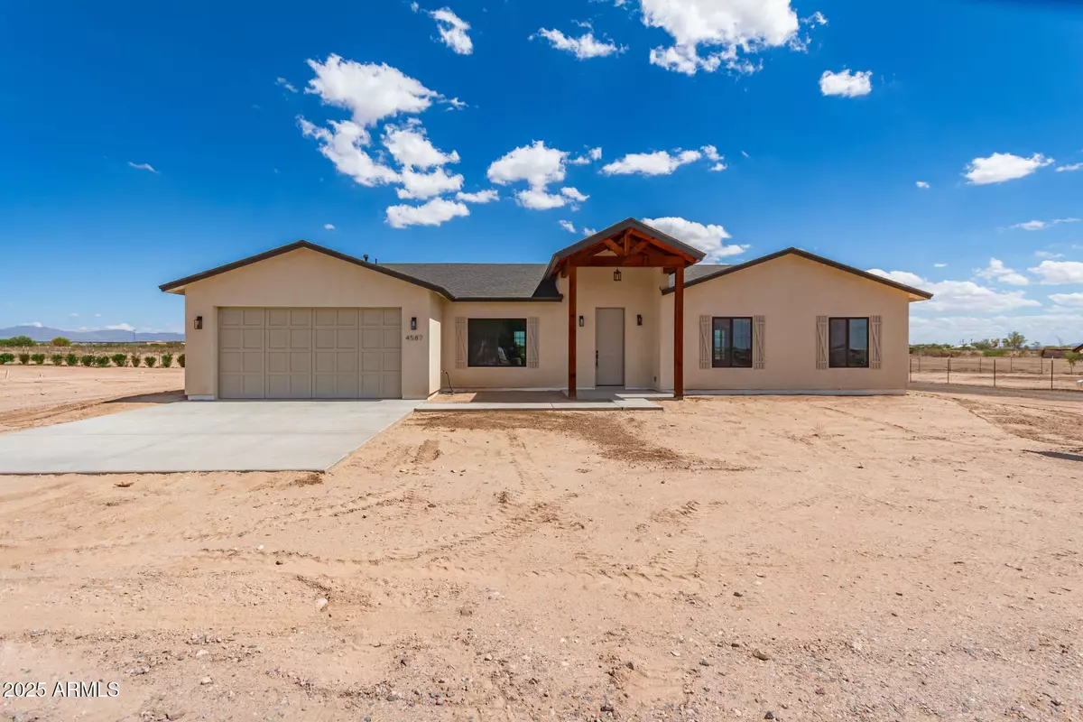 Tonopah, AZ 85354,4587 S 334th Drive