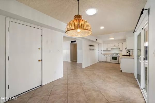 Phoenix, AZ 85029,3613 W LUPINE Avenue