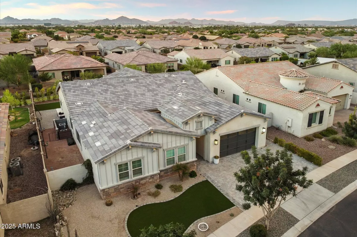 Phoenix, AZ 85042,3014 E DESERT Lane