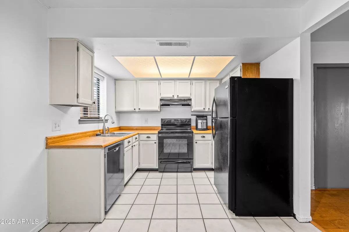 Flagstaff, AZ 86001,501 W SANTA FE Avenue #24