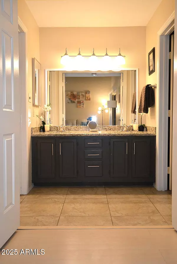 Scottsdale, AZ 85258,9550 N 94 th Place #221