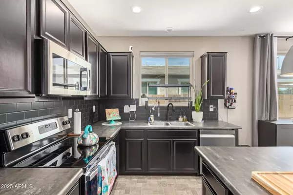 Coolidge, AZ 85128,739 S 9TH Place