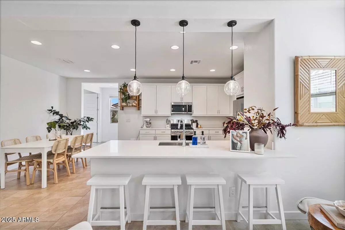 San Tan Valley, AZ 85143,3525 E DAKOTA Drive