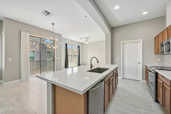 Anthem, AZ 85086,42424 N GAVILAN PEAK Parkway #7206