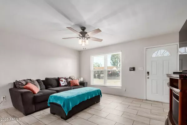 Mesa, AZ 85204,3226 E Enid Avenue