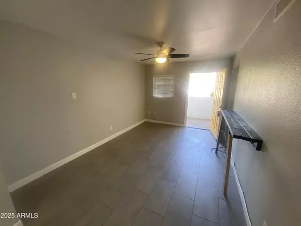 Phoenix, AZ 85020,9618 N 5TH Street #5