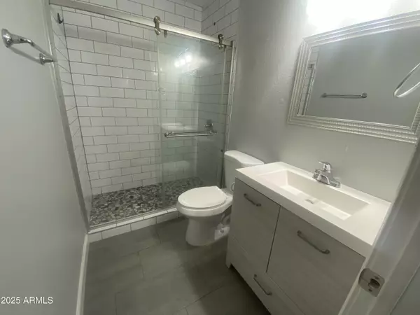 Phoenix, AZ 85020,9618 N 5TH Street #5