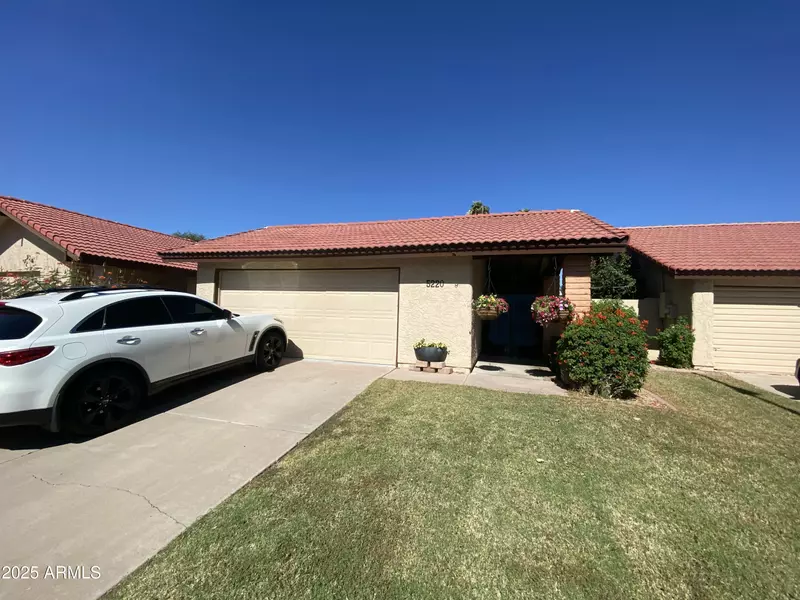 5220 E TUNDER Circle, Phoenix, AZ 85044