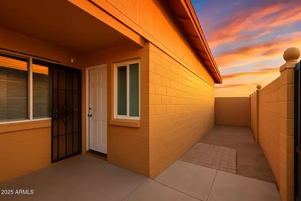 4102 E PORTLAND Street #4, Phoenix, AZ 85008