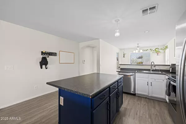 Laveen, AZ 85339,6915 S 46TH Drive