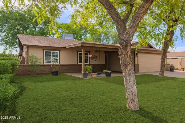 Phoenix, AZ 85032,14814 N 39TH Place