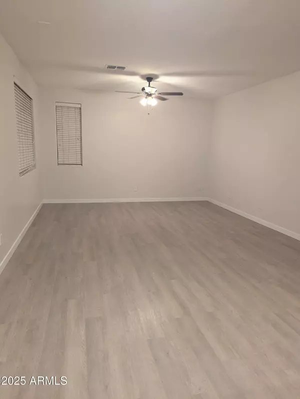 Tolleson, AZ 85353,8806 W ADAMS Street