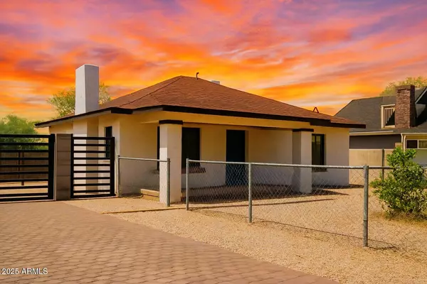 2112 N 24TH Place, Phoenix, AZ 85008