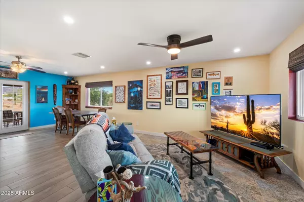 Mesa, AZ 85207,10918 E ELMWOOD Street
