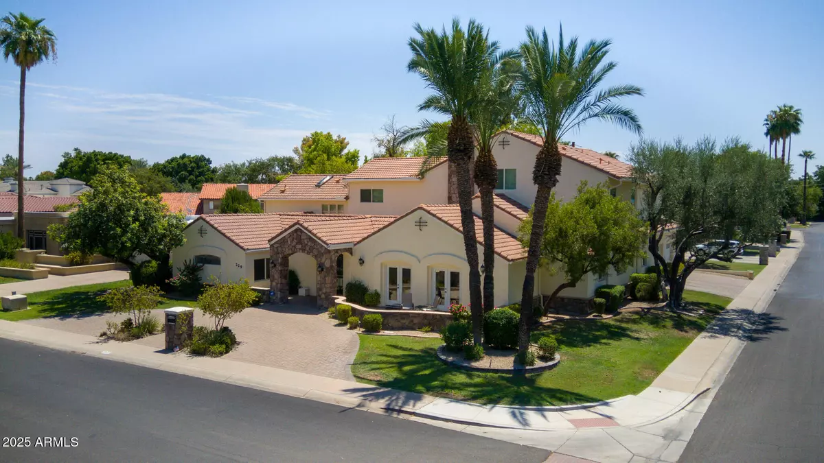 Phoenix, AZ 85021,229 W VISTA Avenue