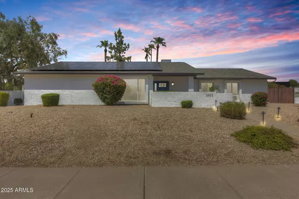 Scottsdale, AZ 85254,5902 E CORRINE Drive