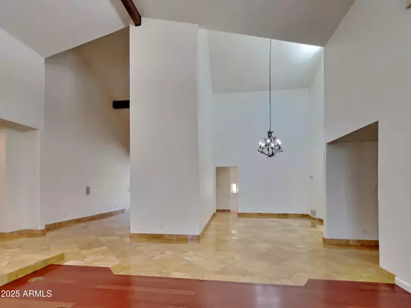 Scottsdale, AZ 85260,8260 E SUTTON Drive
