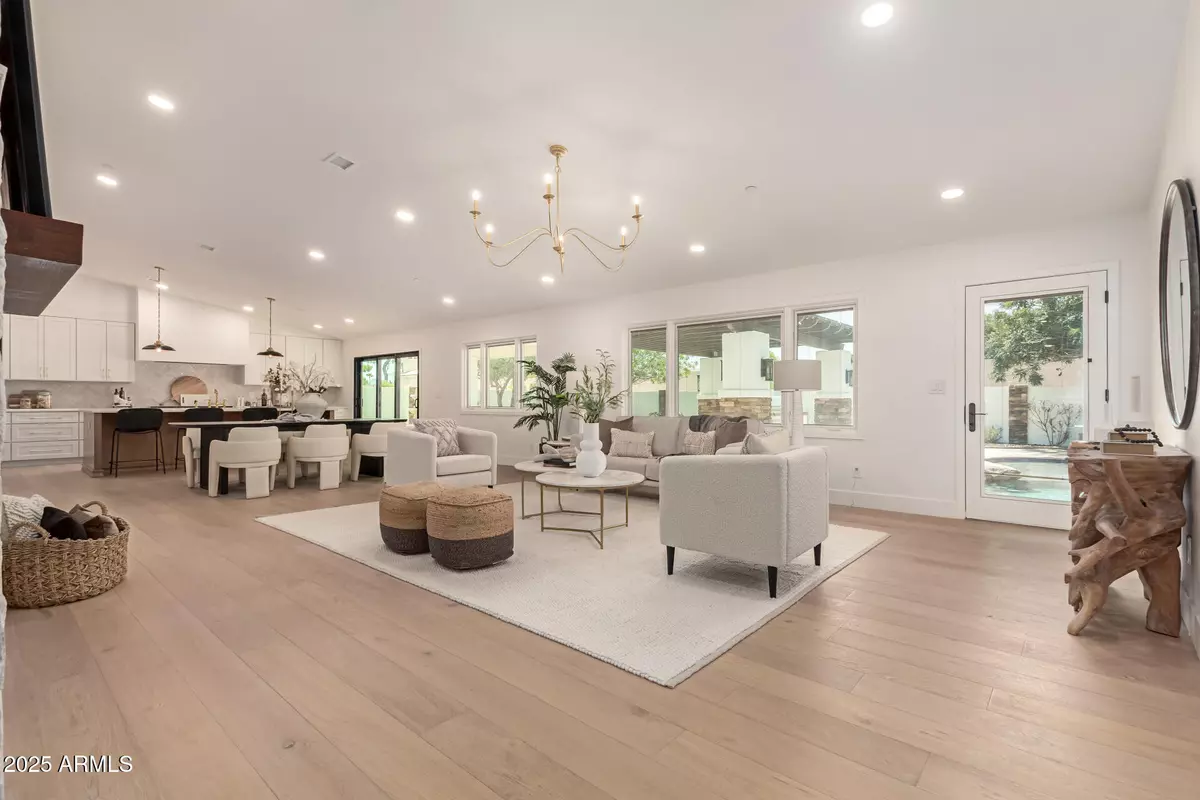 Scottsdale, AZ 85258,10220 N 75TH Street