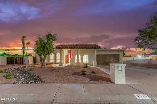 2016 E REDMON Drive, Tempe, AZ 85283