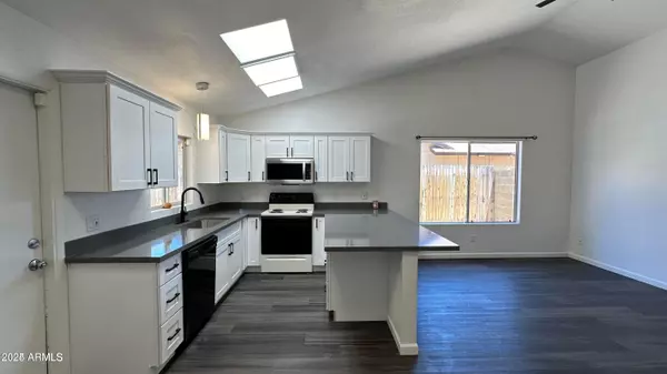 Phoenix, AZ 85022,1614 E SANDRA Terrace