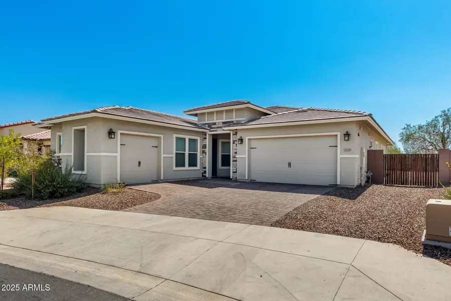 2528 N 211TH Lane, Buckeye, AZ 85396