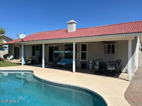 Gilbert, AZ 85234,521 E ENCINAS Avenue