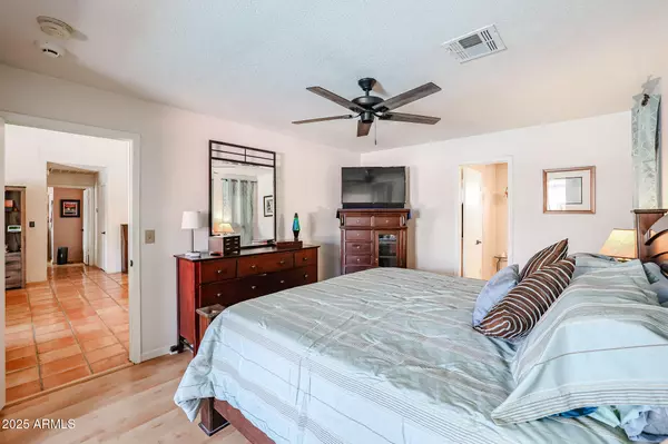 Glendale, AZ 85303,7138 W SIERRA VISTA Drive