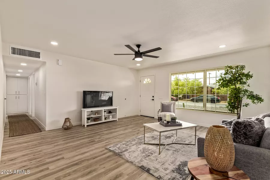 3132 W CITRUS Way, Phoenix, AZ 85017