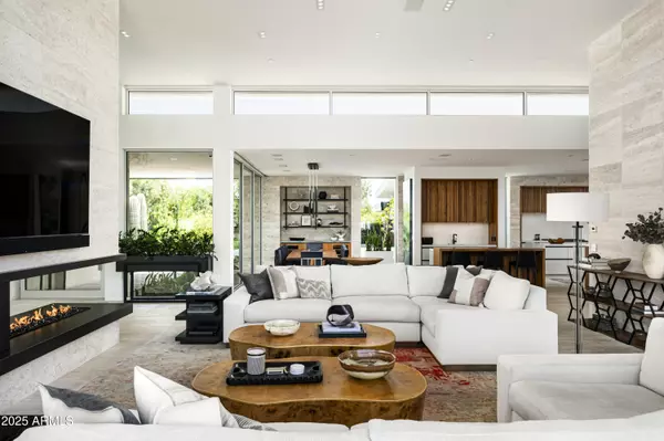 Paradise Valley, AZ 85253,5611 N WILKINSON Road