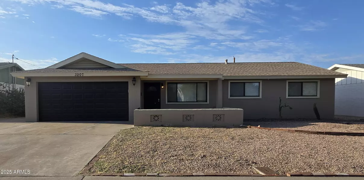 3207 W JOAN DE ARC Avenue, Phoenix, AZ 85029