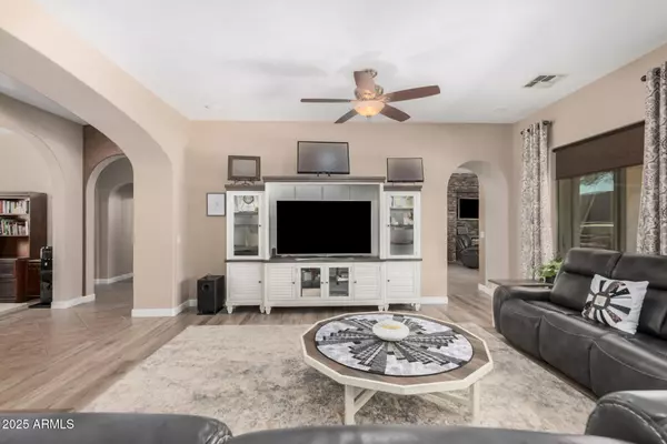 Phoenix, AZ 85041,2313 W MINERAL Road