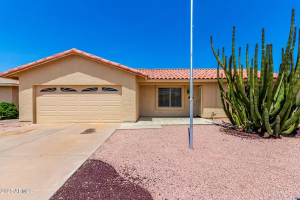 Mesa, AZ 85206,834 LEISURE WORLD --