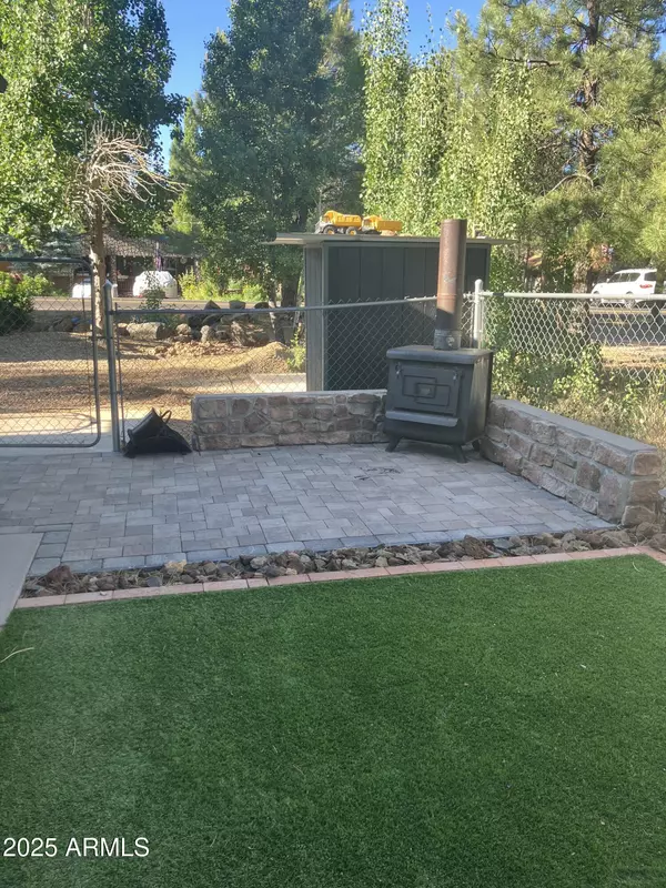 Munds Park, AZ 86017,460 E OAK Drive