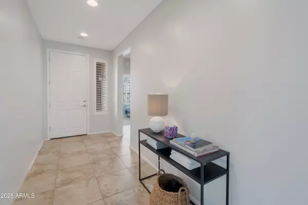 Queen Creek, AZ 85142,21059 E MUNOZ Street