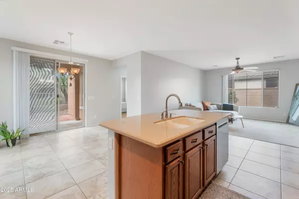 Queen Creek, AZ 85142,21059 E MUNOZ Street