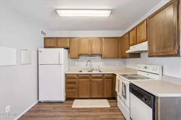 Phoenix, AZ 85023,18218 N 24TH Avenue