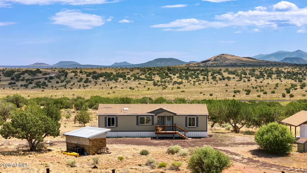 6792 S QUIVERO Road, Williams, AZ 86046