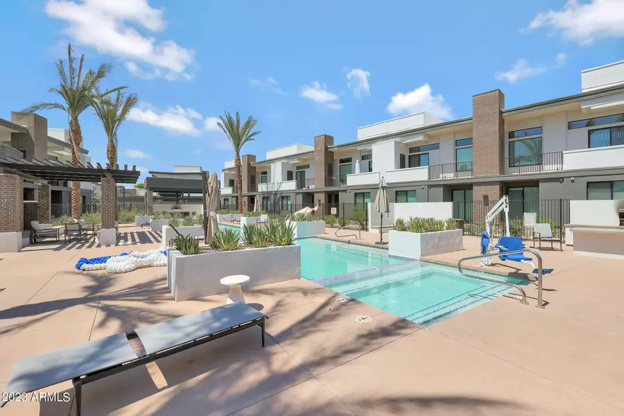 6060 E BASELINE Road #104, Mesa, AZ 85206