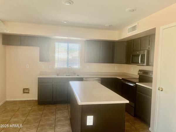 Chandler, AZ 85224,1654 W BOSTON Street