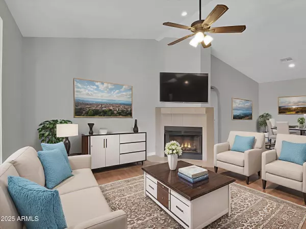 Phoenix, AZ 85020,1840 E MORTEN Avenue #239