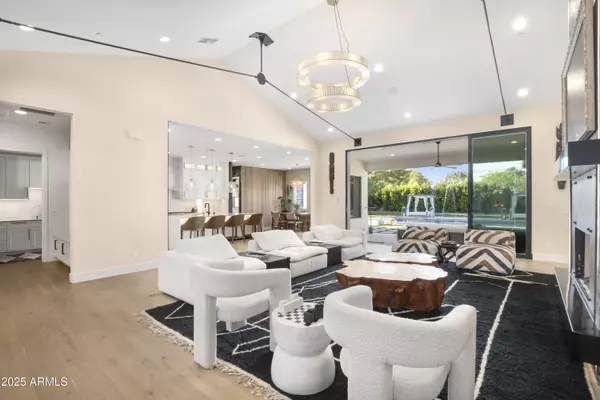 Phoenix, AZ 85016,2912 E PIERSON Street