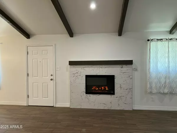Phoenix, AZ 85014,6202 N 14th Street #3/4