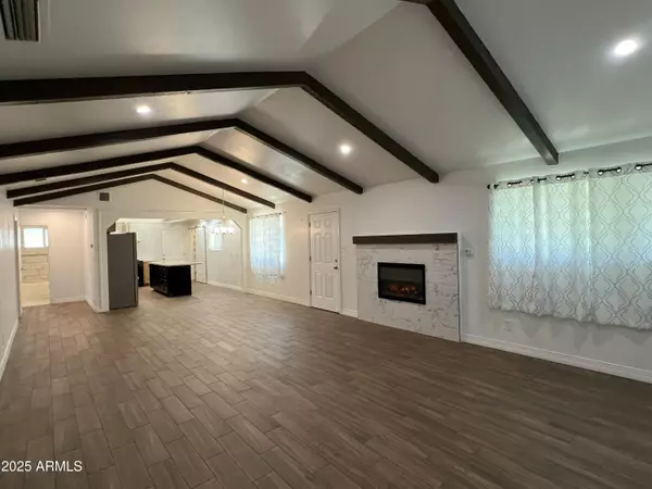 Phoenix, AZ 85014,6202 N 14th Street #3/4