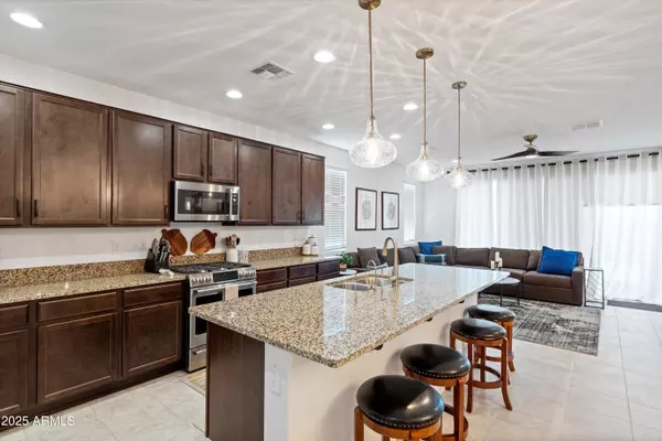 Goodyear, AZ 85338,18068 W AMBER RIDGE Way