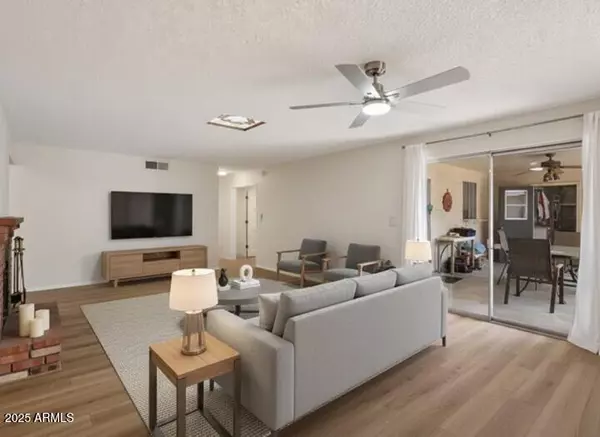Sun Lakes, AZ 85248,26402 S LAKEMONT Drive