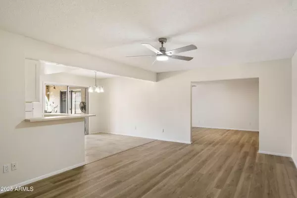 Sun Lakes, AZ 85248,26402 S LAKEMONT Drive