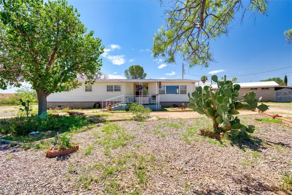 6148 E PEARCE Place, Sierra Vista, AZ 85635