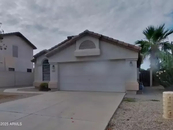 527 E DEVON Drive, Gilbert, AZ 85296