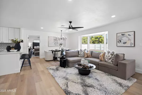Phoenix, AZ 85020,1121 E TOWNLEY Avenue